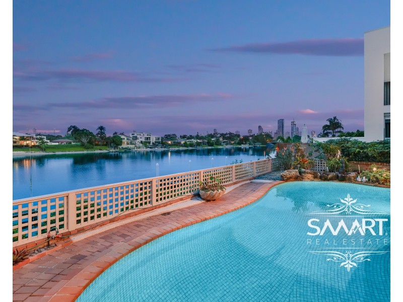 72 Waitomo Street, Broadbeach Waters QLD 4218