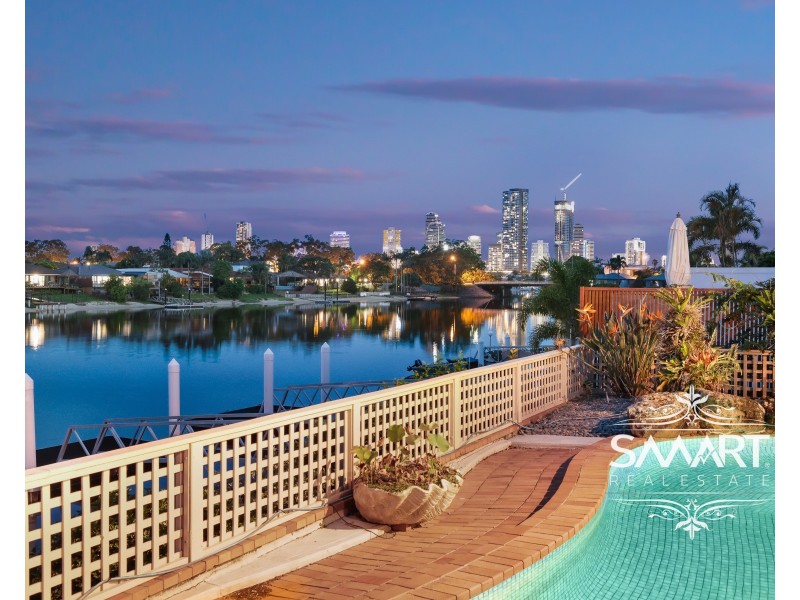 72 Waitomo Street, Broadbeach Waters QLD 4218