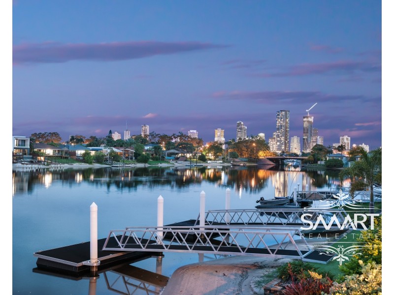 72 Waitomo Street, Broadbeach Waters QLD 4218