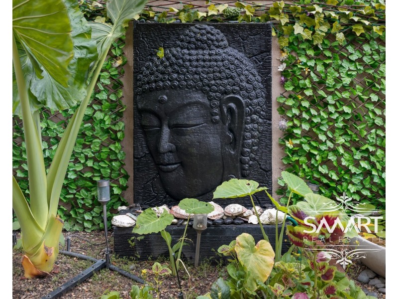 72 Waitomo Street, Broadbeach Waters QLD 4218