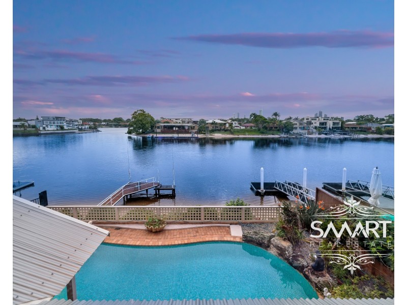 72 Waitomo Street, Broadbeach Waters QLD 4218