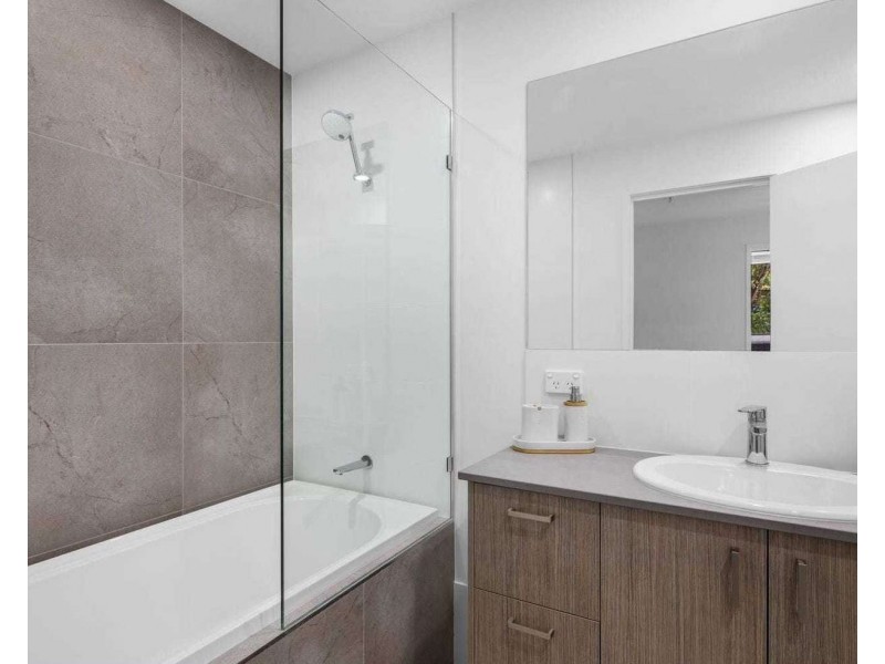 29/249 Ashmore Road, Benowa QLD 4217