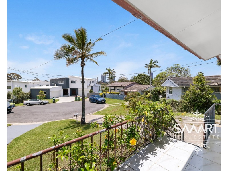 16 Lydia Grove, Southport QLD 4215