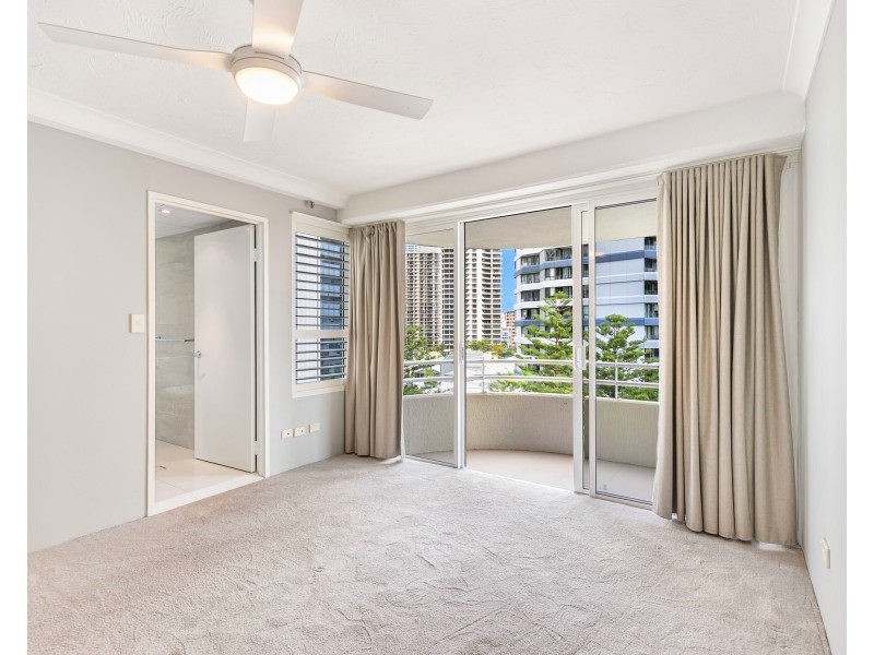 1004/20 Esplanade, Surfers Paradise QLD 4217
