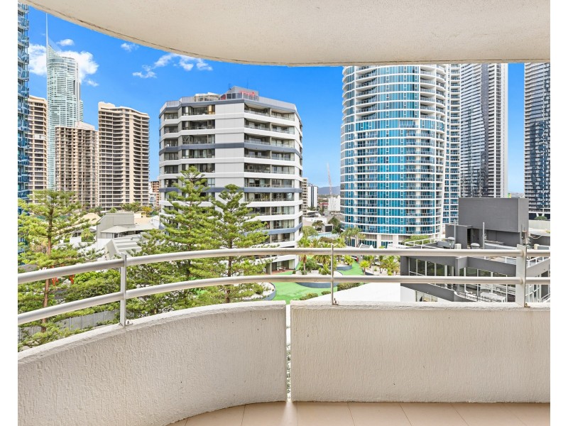 1004/20 Esplanade, Surfers Paradise QLD 4217