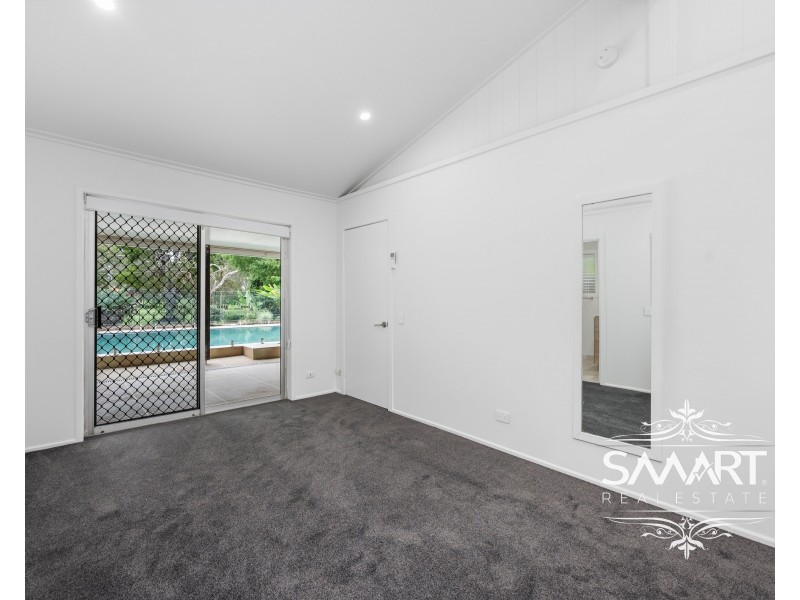 7 Tambourah Drive, Benowa QLD 4217