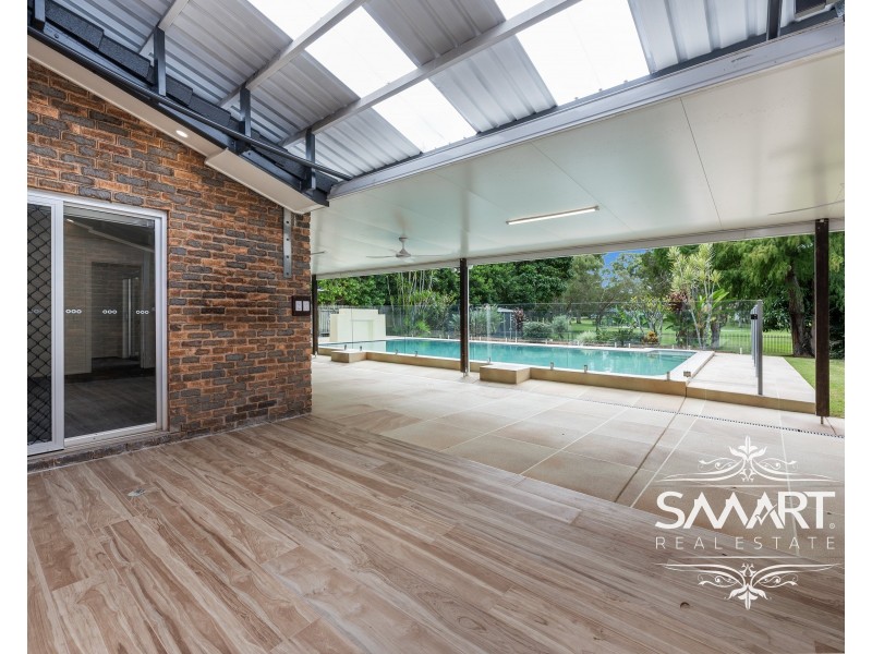 7 Tambourah Drive, Benowa QLD 4217