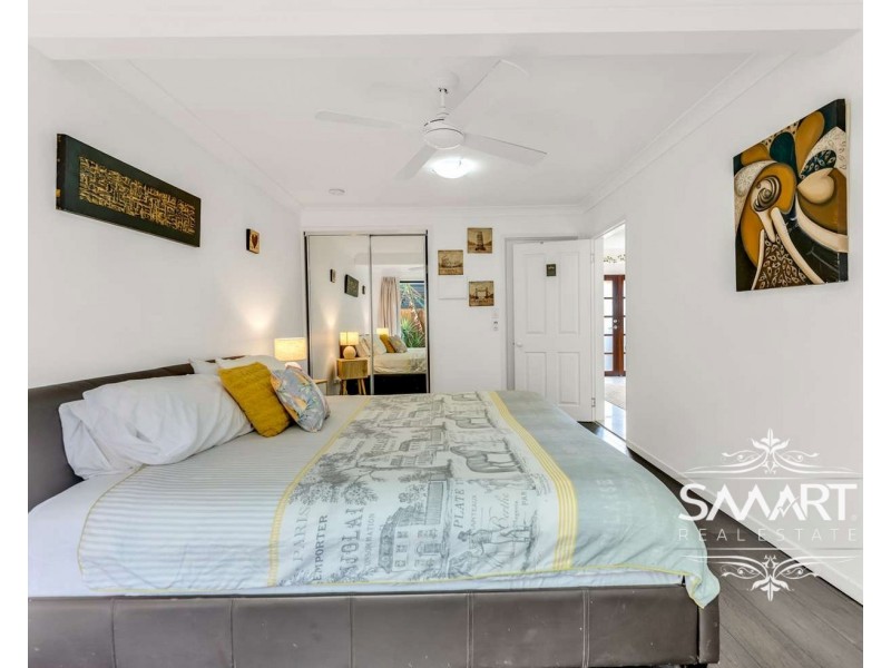 1/64 Paradise Island, Surfers Paradise QLD 4217