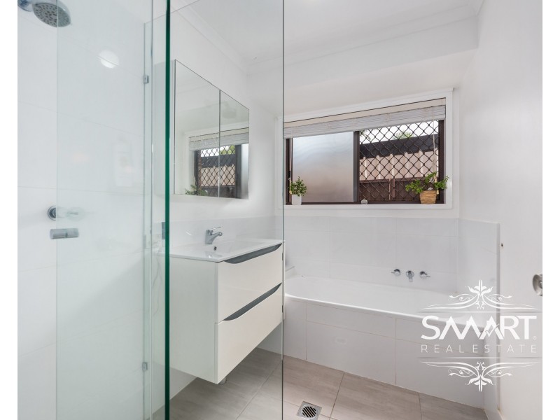 2/32 Botanical Drive, Labrador QLD 4215