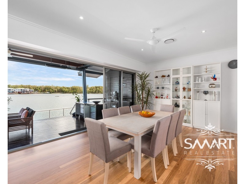 8/1 Manacor Place, Coombabah QLD 4216