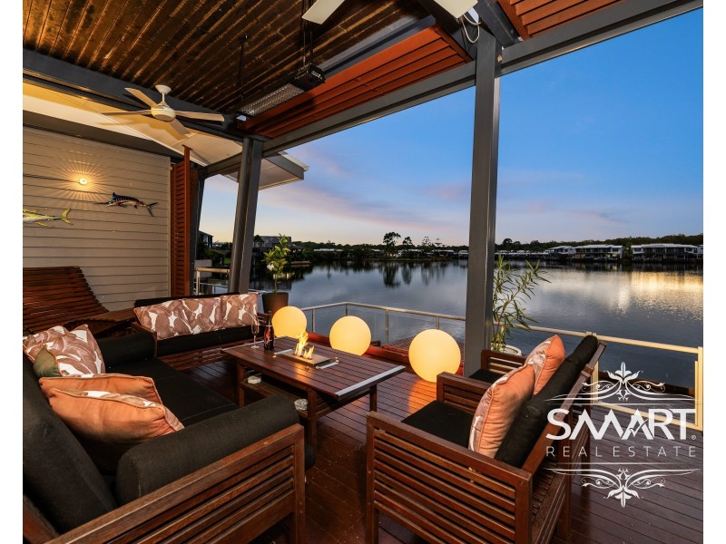 8/1 Manacor Place, Coombabah QLD 4216