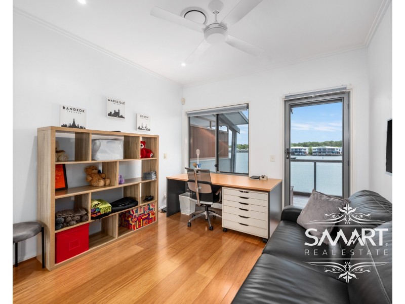 8/1 Manacor Place, Coombabah QLD 4216