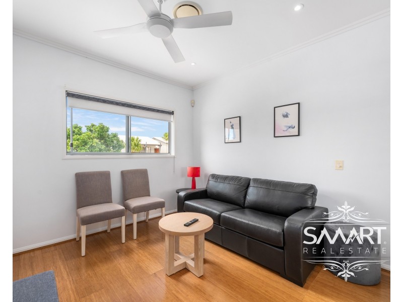 8/1 Manacor Place, Coombabah QLD 4216