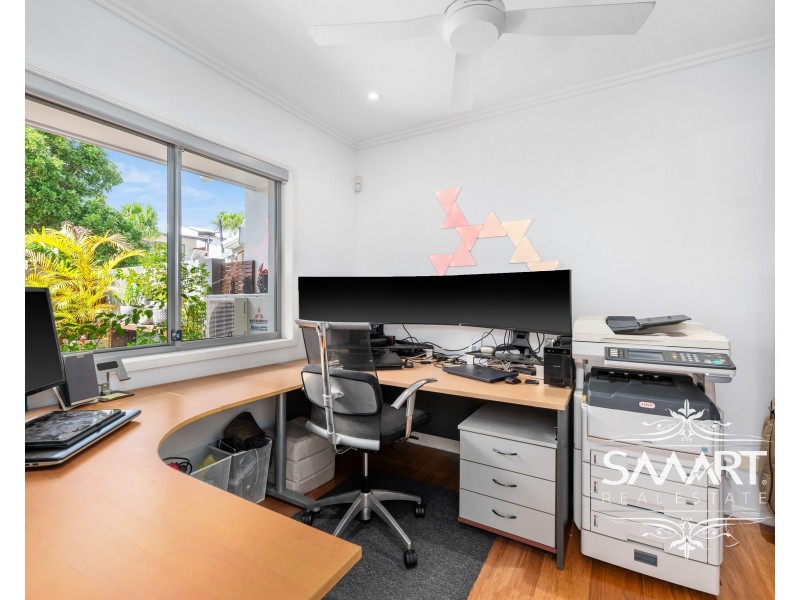 8/1 Manacor Place, Coombabah QLD 4216