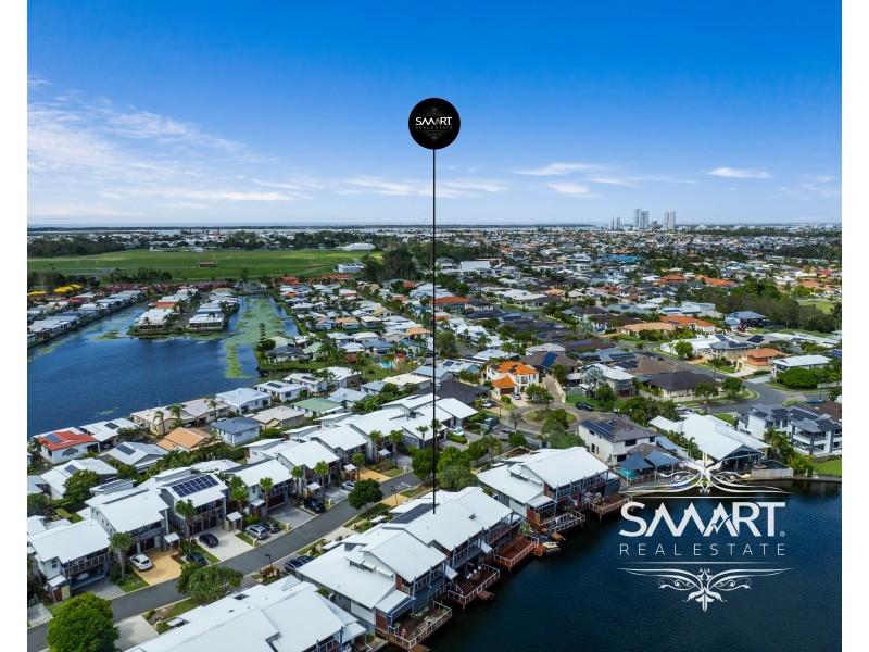 8/1 Manacor Place, Coombabah QLD 4216