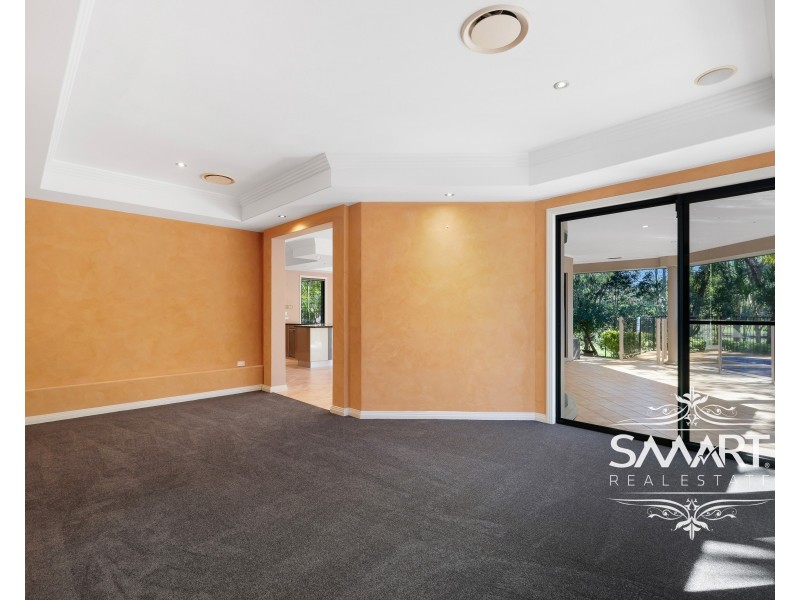 9 Claremont Drive, Robina QLD 4226