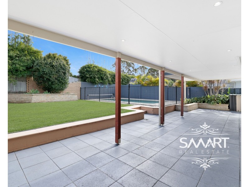 43 Lambros Drive, Benowa QLD 4217