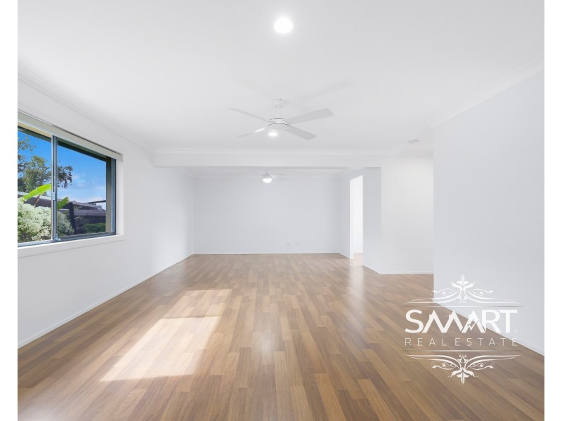 43 Lambros Drive, Benowa QLD 4217