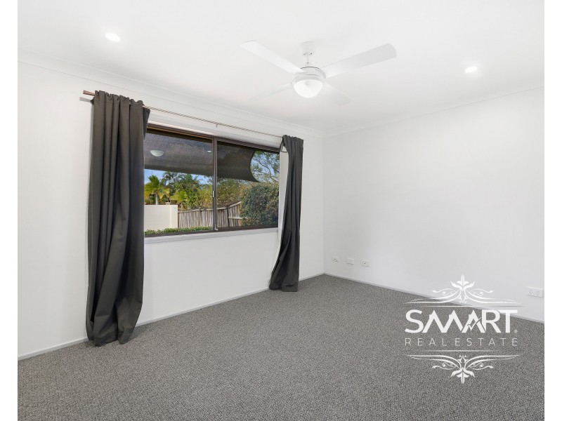 43 Lambros Drive, Benowa QLD 4217