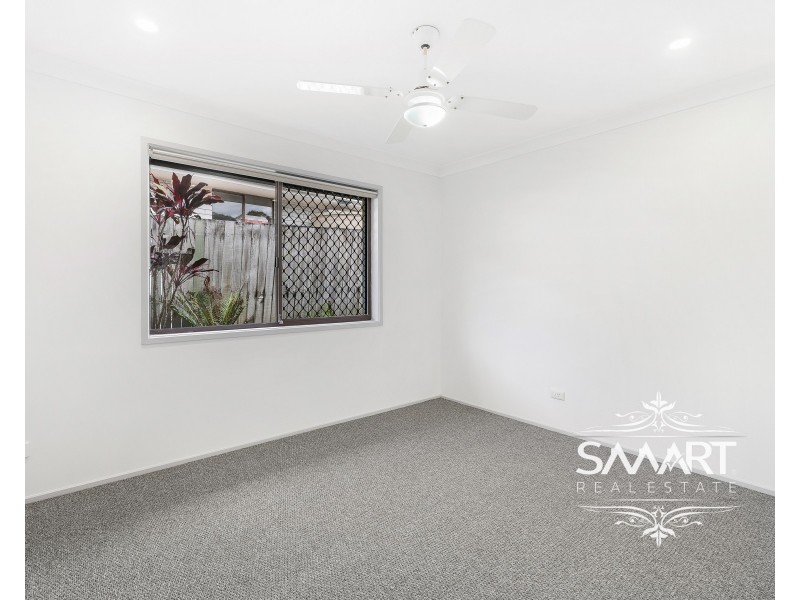 43 Lambros Drive, Benowa QLD 4217