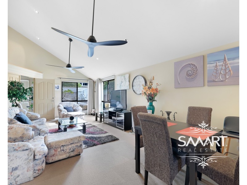 1/13 Thelma Avenue, Biggera Waters QLD 4216