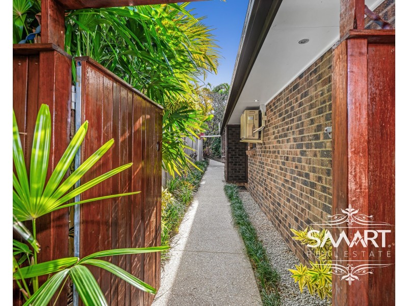 2/24 Botanical Drive, Labrador QLD 4215