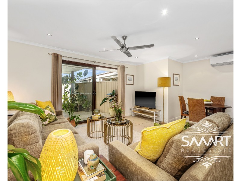 2/24 Botanical Drive, Labrador QLD 4215