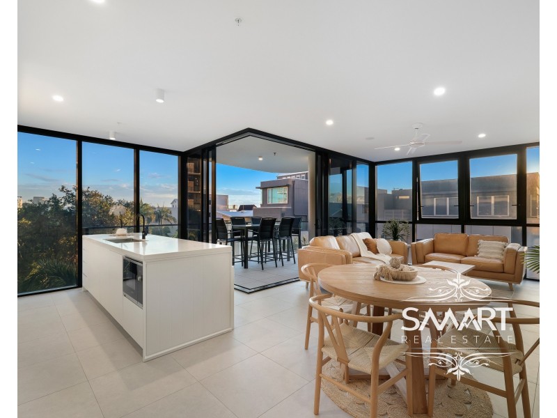 301/124-126 Jefferson Lane, Palm Beach QLD 4221