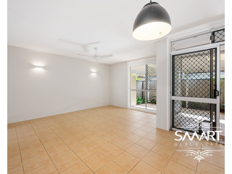 9/3 Proud Street, Labrador QLD 4215