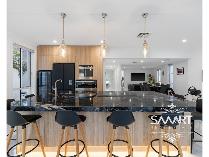 7 The Lido, Isle Of Capri QLD 4217