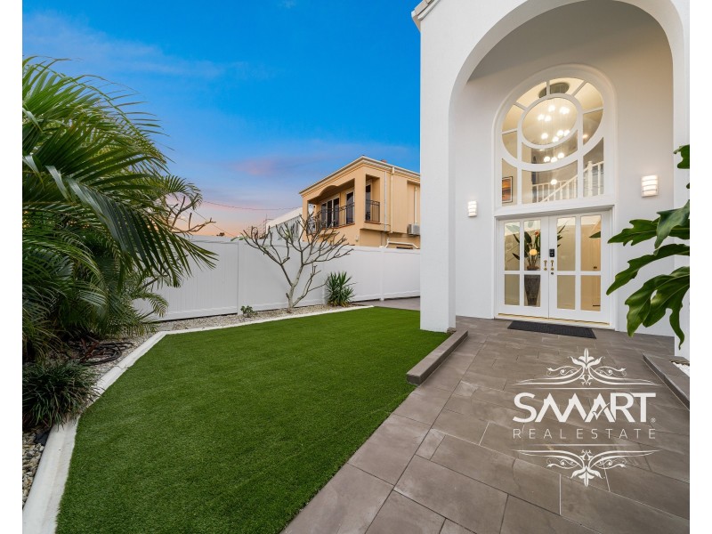 7 The Lido, Isle Of Capri QLD 4217