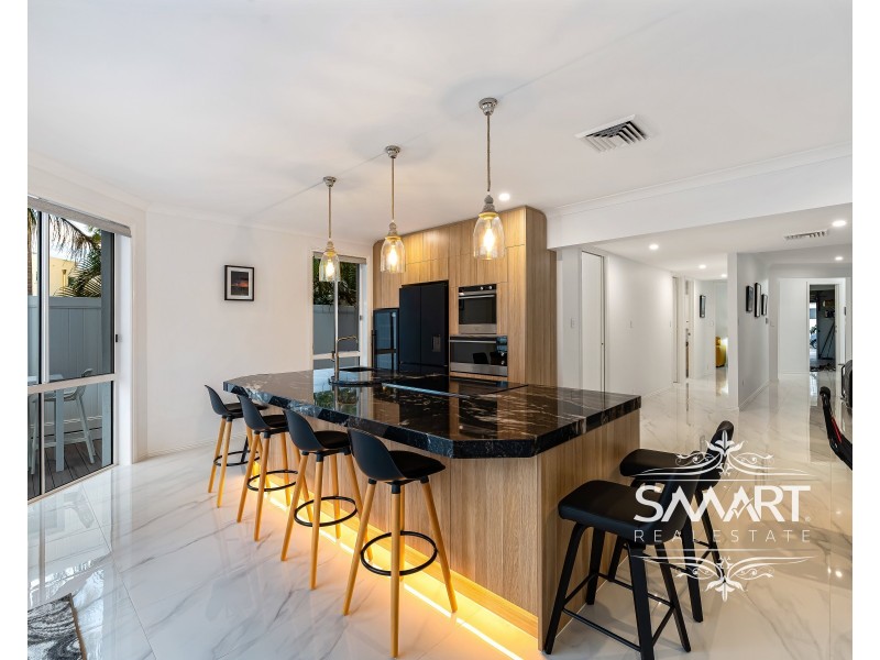 7 The Lido, Isle Of Capri QLD 4217