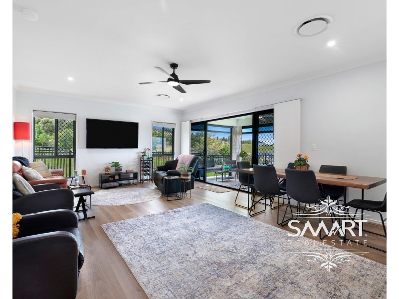 26 Mahogany Drive, Plainland QLD 4341