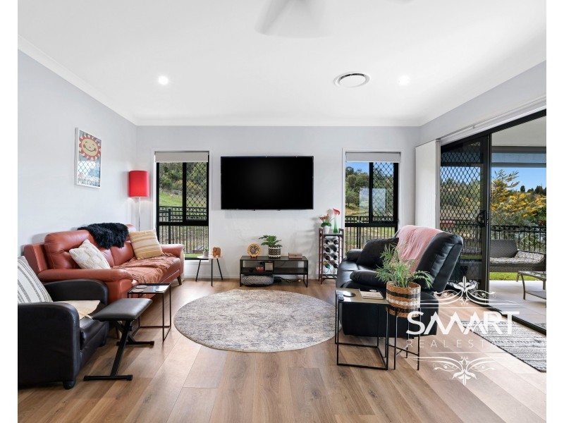 26 Mahogany Drive, Plainland QLD 4341