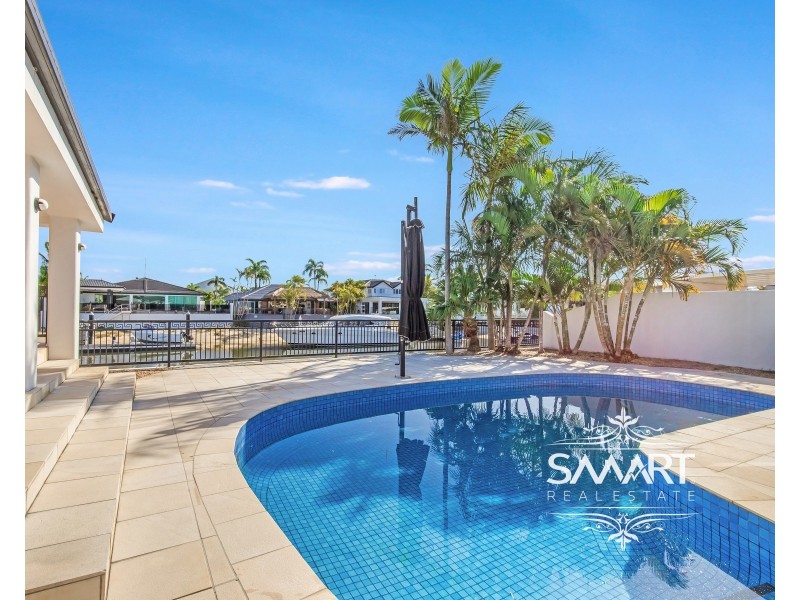8 Buccaneer Court, Paradise Waters QLD 4217