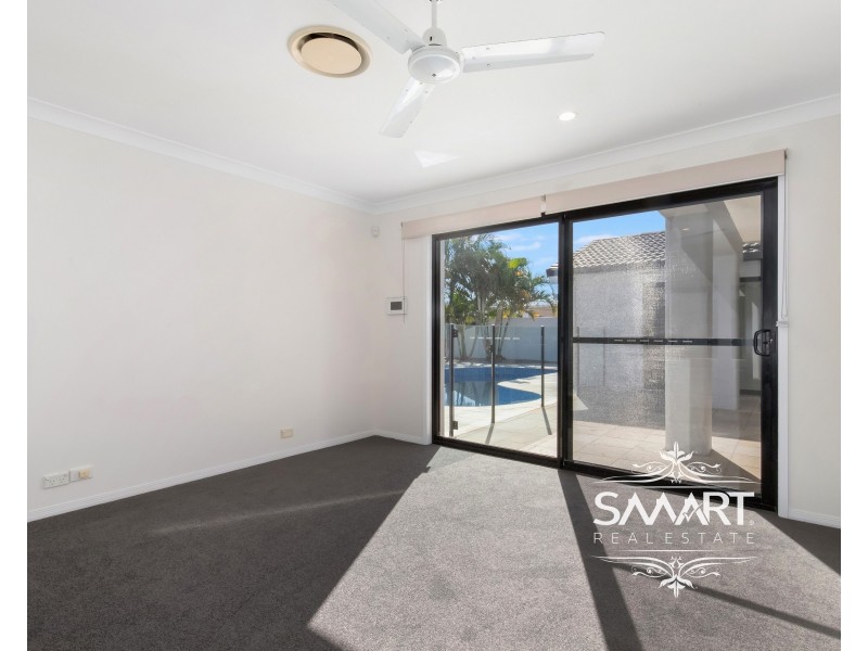 8 Buccaneer Court, Paradise Waters QLD 4217