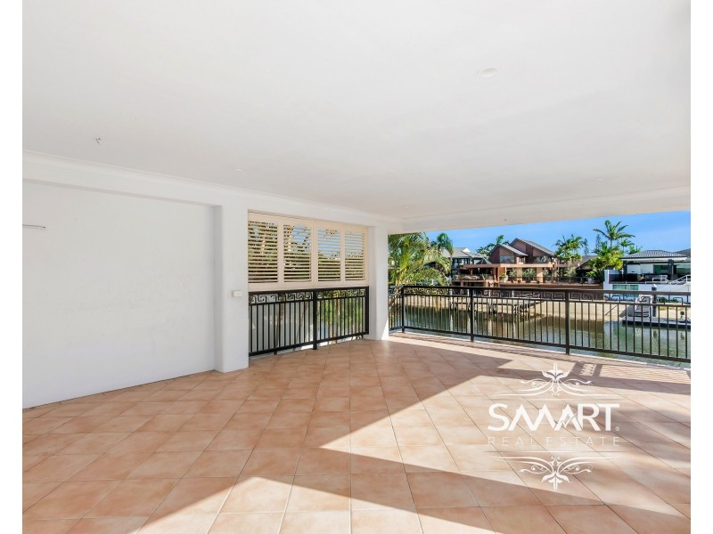8 Buccaneer Court, Paradise Waters QLD 4217