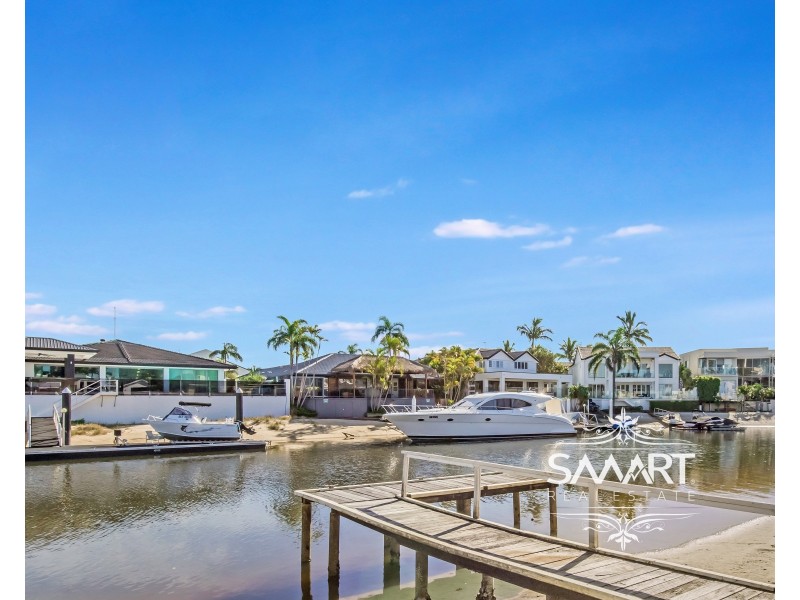 8 Buccaneer Court, Paradise Waters QLD 4217