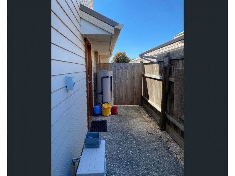 1/81 Fountain Street, Pimpama QLD 4209