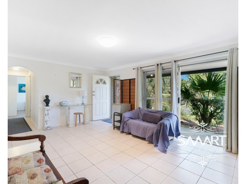 33 Lowanna Drive, Ashmore QLD 4214