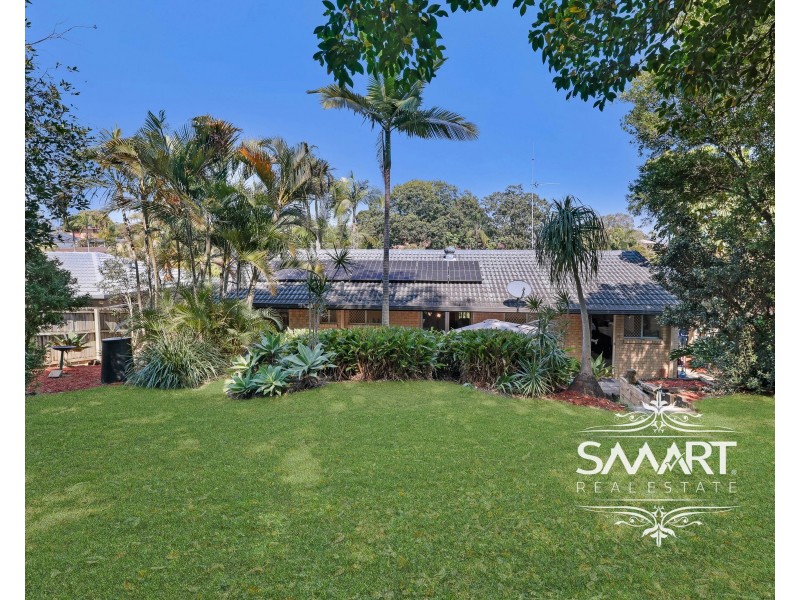 33 Lowanna Drive, Ashmore QLD 4214