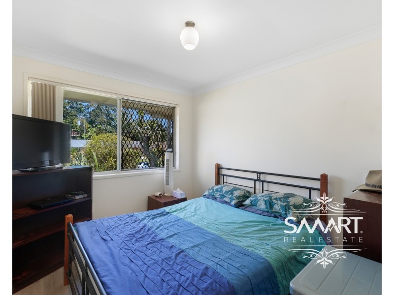 33 Lowanna Drive, Ashmore QLD 4214