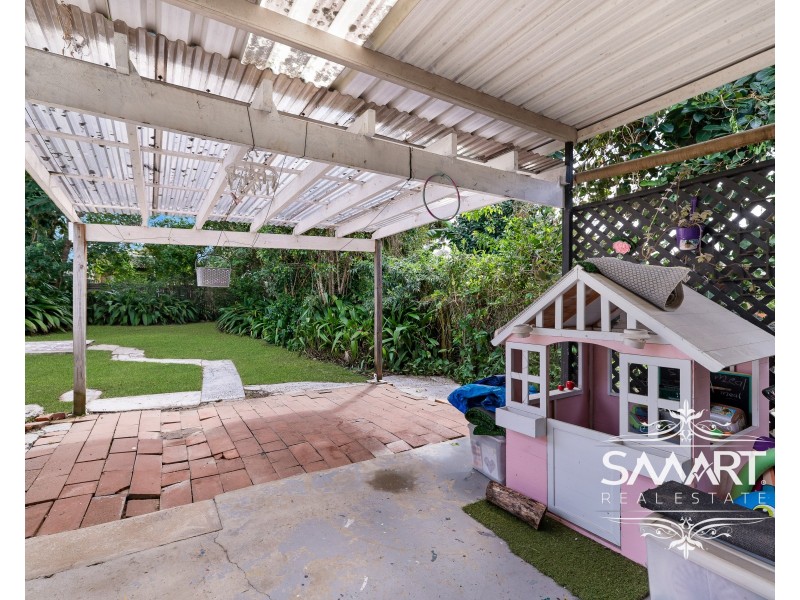 40 Sydney Street, Labrador QLD 4215