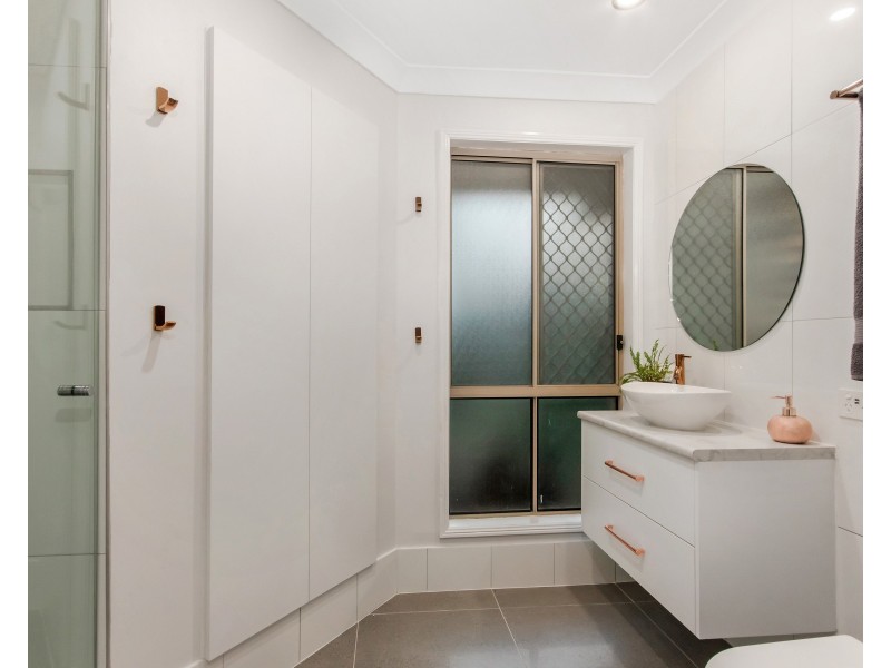 20 Carner Court, Parkwood QLD 4214