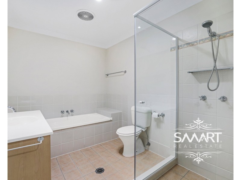 1/10 Marybeth Crescent, Molendinar QLD 4214