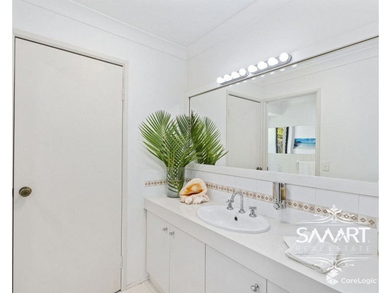 28 Balfour Crescent, Highland Park QLD 4211