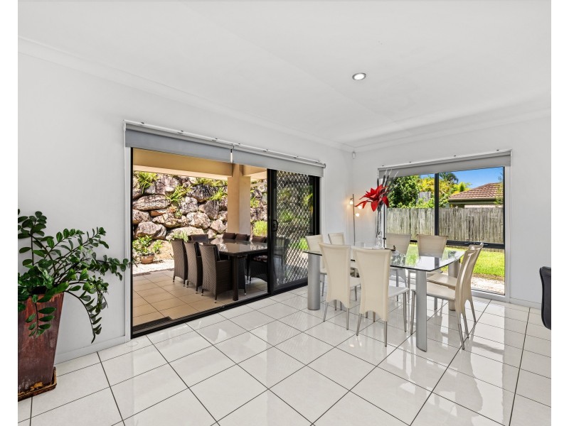 18 Casuarina Drive, Molendinar QLD 4214