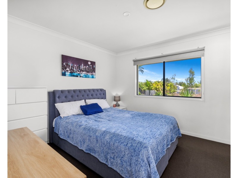18 Casuarina Drive, Molendinar QLD 4214