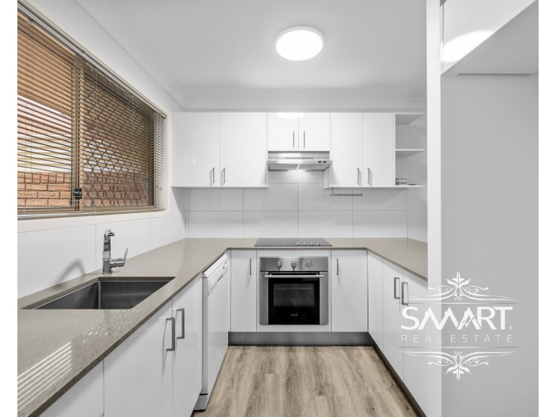 10/21 Usher Avenue, Labrador QLD 4215