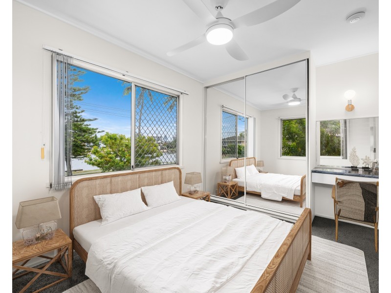5/5 Watson Esplanade, Surfers Paradise QLD 4217